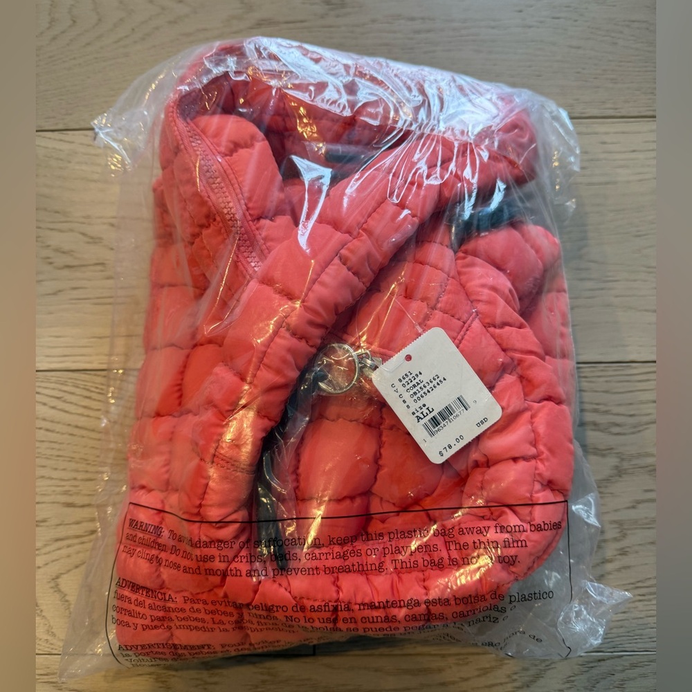 NWT FP Movement by Free People Quilted Carryall Bag in Coral - Picture 3 of 4